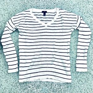 GAP Sweatshirt for Womens. Size Small, Color White/Black Stripes.